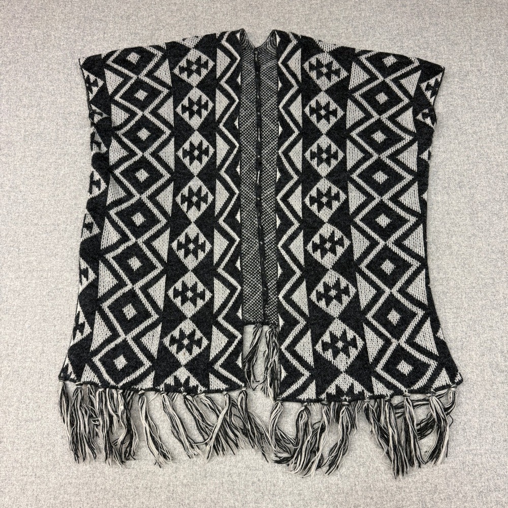 Unbranded Poncho Wrap One Size Black Gray Geometric Tribal Angora Blend Fringe
